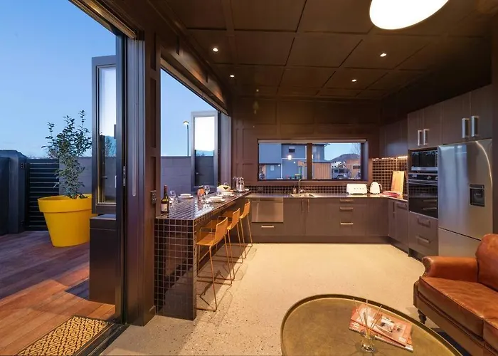 Yellow Pots B, Luxurious Outdoor Bath Appartement *